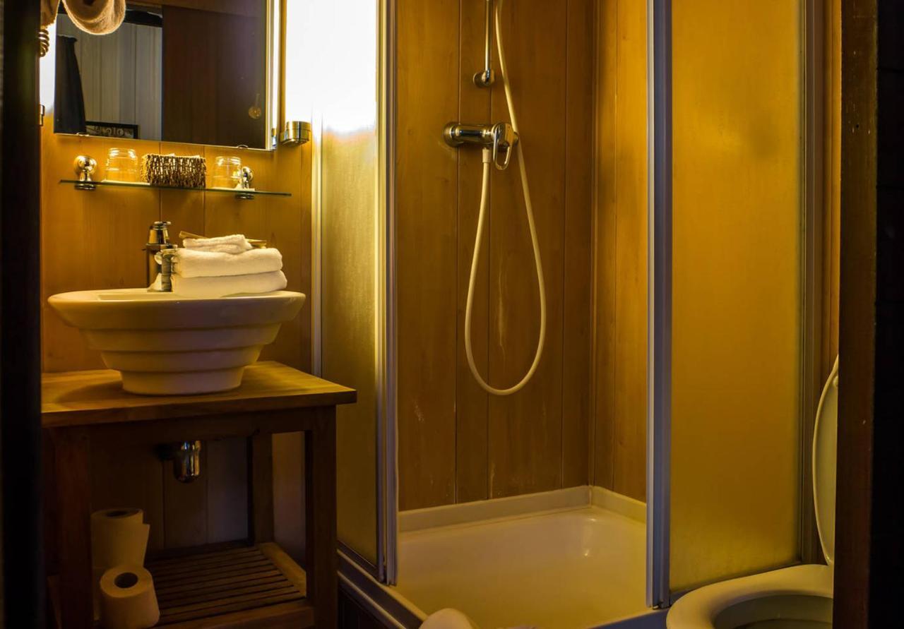 Boat Hotel De Barge Bruges Luaran gambar