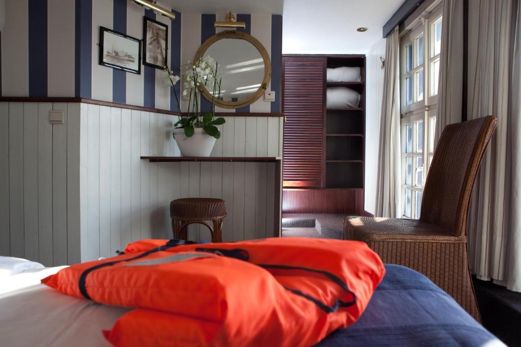 Boat Hotel De Barge Bruges Bilik gambar